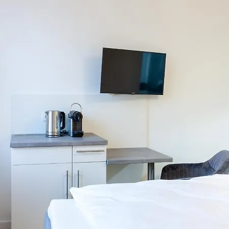 מלון דירות Stay@ma Boardinghouse 3*